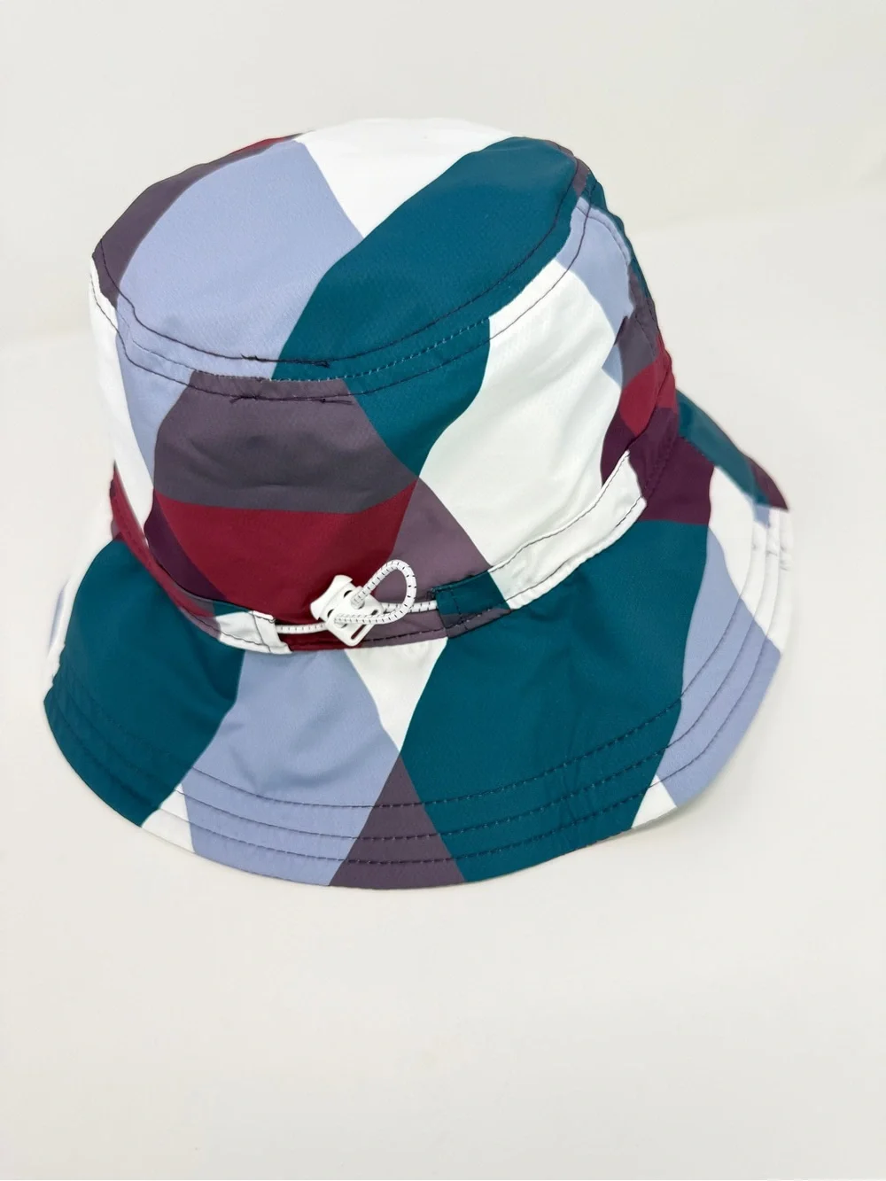 J.Lindegerg Rosa Golf Bucket Hat Golf Cap in White Argyle Unisex NEW WITH TAGS!